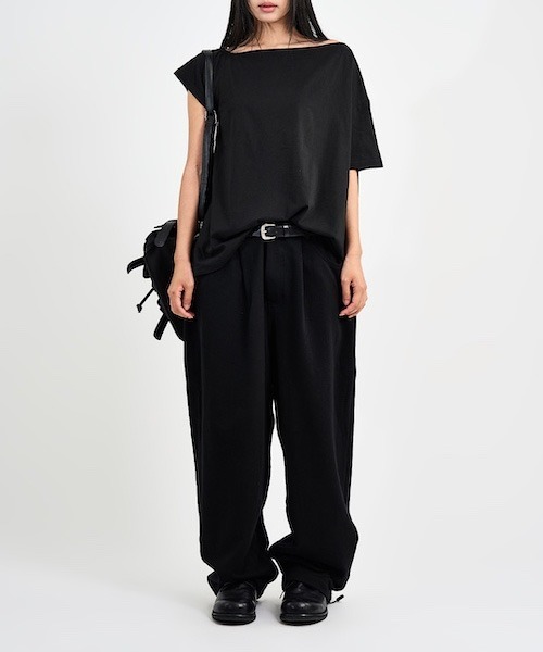 raucohouse（ラウコハウス）の「オフショルダーオーバーサイズ半袖Tシャツ（Tシャツ/カットソー・レディース・ホワイト/ブラック/グレー・FREE）」の9枚目の写真