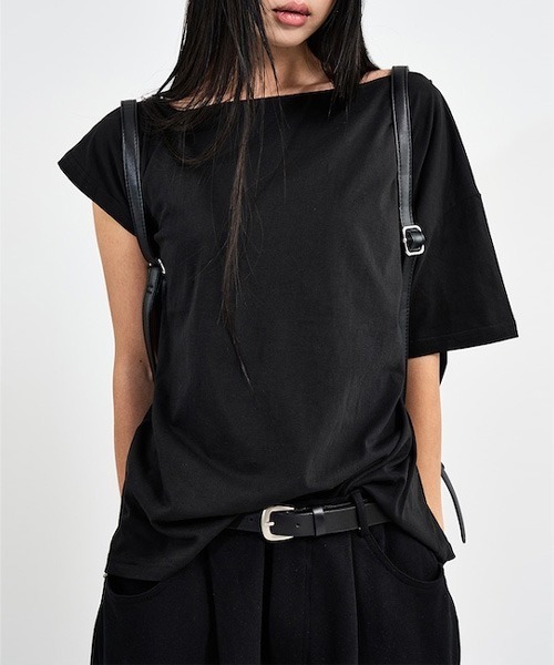 raucohouse（ラウコハウス）の「オフショルダーオーバーサイズ半袖Tシャツ（Tシャツ/カットソー・レディース・ホワイト/ブラック/グレー・FREE）」の8枚目の写真