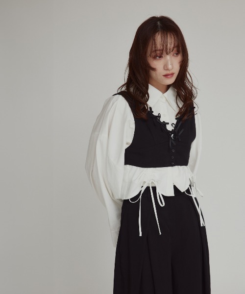 W:Huku(フーク)の「【W:Huku / ドライタッチツイル】リボンビスチェ / Dry-Touch Twill Ribbon Bustier(ベスト・レディース・ブラック/ベージュ・M/L)」の12枚目の写真