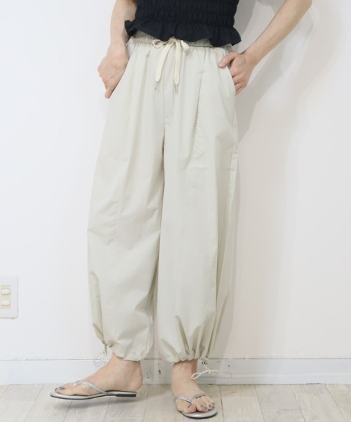DISKEEN SURE(ディスキーンシュアー)の「2WAYハイブリッドワイドパンツ バルーンパンツ(その他パンツ・レディース・ブラック/グレイッシュベージュ/ネイビー/ベージュ・FREE)」の1枚目の写真