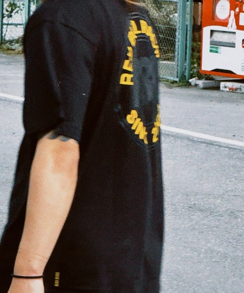 Red Bull Racing(レッドブルレーシング)の「BIG ICON PRINTED T-SHIRT(Tシャツ/カットソー・メンズ・ブラック/ホワイト・X-LARGE/LARGE/MEDIUM/SMALL/XX-LARGE)」の2枚目の写真