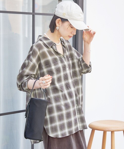 SHIPS(シップス)の「〈手洗い可能〉シアー チェック オーバー サイズ シャツ(シャツ/ブラウス・レディース・オリーブ/レッド・ONE SIZE)」の21枚目の写真