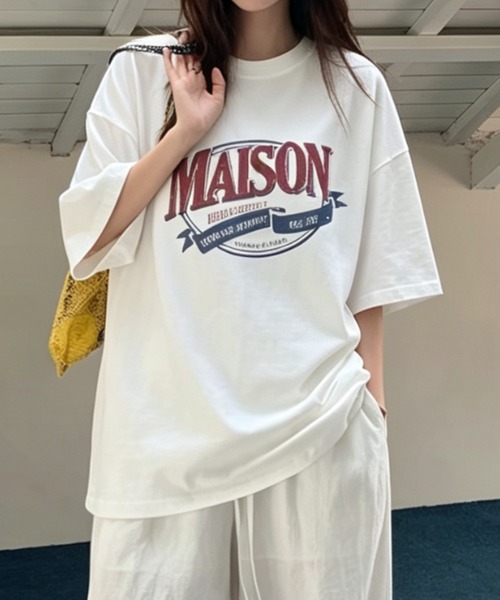 SHERU（シェル）の「【4 デザイン展開】レトロプリントオーバーサイズTシャツ 半袖　英字 イラスト（Tシャツ/カットソー・レディース・ホワイト/ホワイト系その他2/ホワイト系その他3/ホワイト系その他・F）」の2枚目の写真