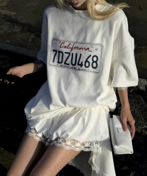 SHERU（シェル）の「【4 デザイン展開】レトロプリントオーバーサイズTシャツ 半袖　英字 イラスト（Tシャツ/カットソー・レディース・ホワイト/ホワイト系その他2/ホワイト系その他3/ホワイト系その他・F）」の11枚目の写真