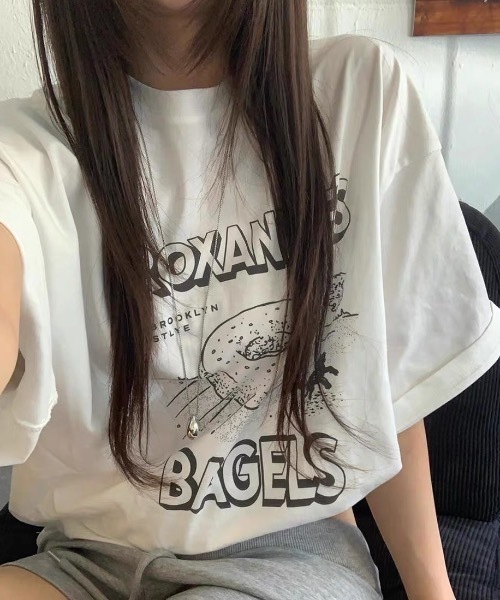 SHERU（シェル）の「【4 デザイン展開】レトロプリントオーバーサイズTシャツ 半袖　英字 イラスト（Tシャツ/カットソー・レディース・ホワイト/ホワイト系その他2/ホワイト系その他3/ホワイト系その他・F）」の15枚目の写真
