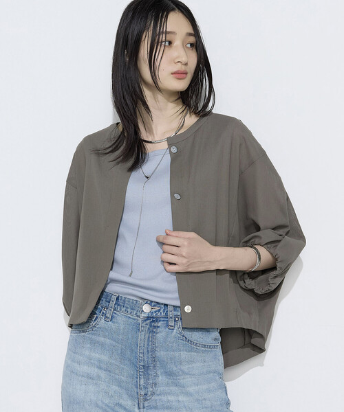 K.T KIYOKO TAKASE(キヨコタカセ)の「コットンカラミストレッチ ブルゾン(ブルゾン・レディース・ホワイト/ブラック/カーキ・9号/7号)」の3枚目の写真