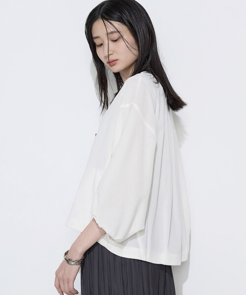 K.T KIYOKO TAKASE(キヨコタカセ)の「コットンカラミストレッチ ブルゾン(ブルゾン・レディース・ホワイト/ブラック/カーキ・9号/7号)」の14枚目の写真