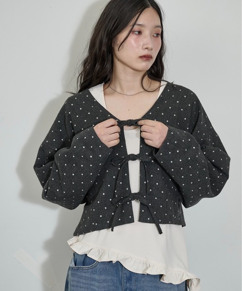THE YOn(ザヨン)の「2wayグリッタードットツイードクロップドノーカラージャケット(ノーカラージャケット・レディース・チャコールグレー/グレー・FREE)」の15枚目の写真