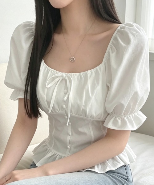 Sibra(シブラ)の「3color フロントリボンスクエアネックペプラムブラウス(Tシャツ/カットソー・レディース・ブルー/ホワイト/ブラック・M)」の15枚目の写真