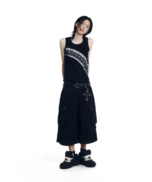 AAKAM(アーカム)の「Safety Pin Sleeveless (Black)(Tシャツ/カットソー・レディース・その他・1/2)」の12枚目の写真