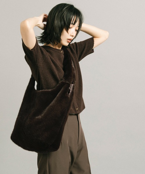 coca(coca)(コカ)の「ファーバッグ(ショルダーバッグ・レディース・ライトベージュ/ブラウン・ONE SIZE)」の11枚目の写真