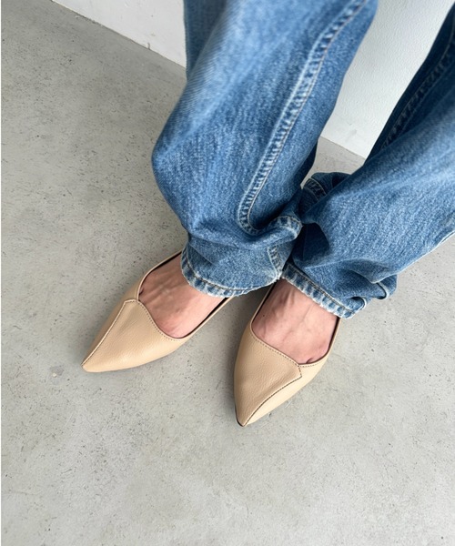 MYMOOD.（マイムード）の「ローヒールポインテッドパンプス（パンプス・レディース・ブラック/ベージュ・24.5cm/23.5cm）」の5枚目の写真