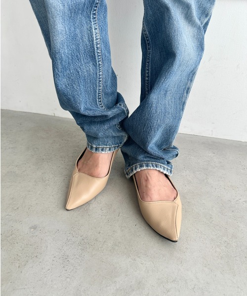 MYMOOD.（マイムード）の「ローヒールポインテッドパンプス（パンプス・レディース・ブラック/ベージュ・24.5cm/23.5cm）」の7枚目の写真