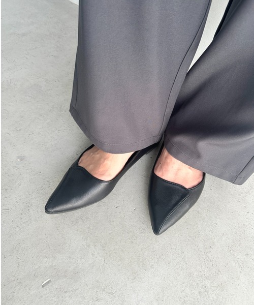 MYMOOD.（マイムード）の「ローヒールポインテッドパンプス（パンプス・レディース・ブラック/ベージュ・24.5cm/23.5cm）」の22枚目の写真