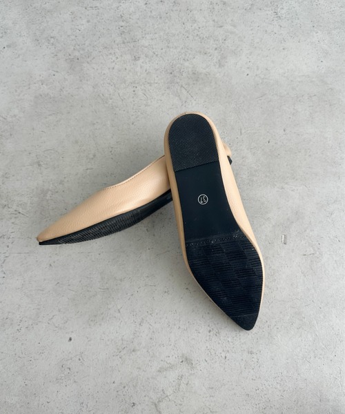 MYMOOD.（マイムード）の「ローヒールポインテッドパンプス（パンプス・レディース・ブラック/ベージュ・24.5cm/23.5cm）」の11枚目の写真
