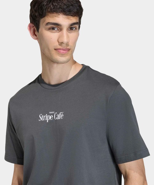 adidas(アディダス)の「コーヒー カフェ ドーナッツ ボックス グラフィックTシャツ / アディダス adidas(Tシャツ/カットソー・メンズ・グレー・XX-LARGE/3XL/LARGE/MEDIUM/SMALL/X-LARGE/X-SMALL)」の3枚目の写真