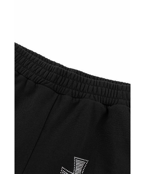 UNKNOWN LONDON(アンノウン・ロンドン)の「スエットショーツ|Allover Rhinestone Baggy Sweat Shorts|Unknown London(その他パンツ・メンズ・ブラック・SMALL/MEDIUM/LARGE/X-LARGE)」の5枚目の写真