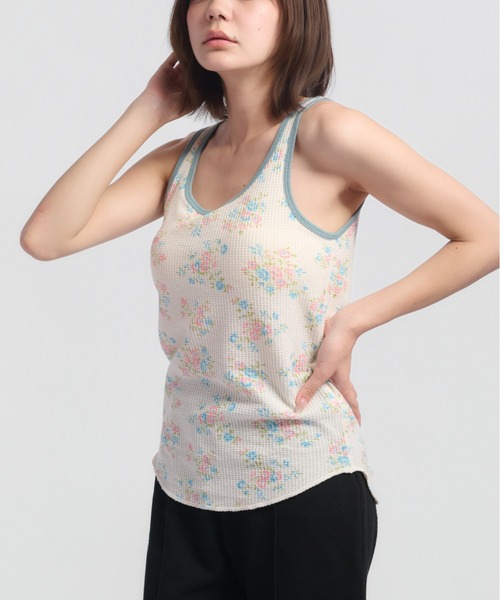 JEMORGAN(ジェーイーモーガン)の「ワッフル花柄クレリックタンクトップ(パック入)(タンクトップ・レディース・ピンク/パープル/スカイブルー/ナチュラル・FREE)」の2枚目の写真