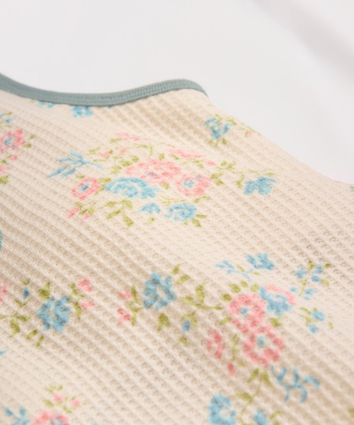 JEMORGAN(ジェーイーモーガン)の「ワッフル花柄クレリックタンクトップ(パック入)(タンクトップ・レディース・ピンク/パープル/スカイブルー/ナチュラル・FREE)」の8枚目の写真