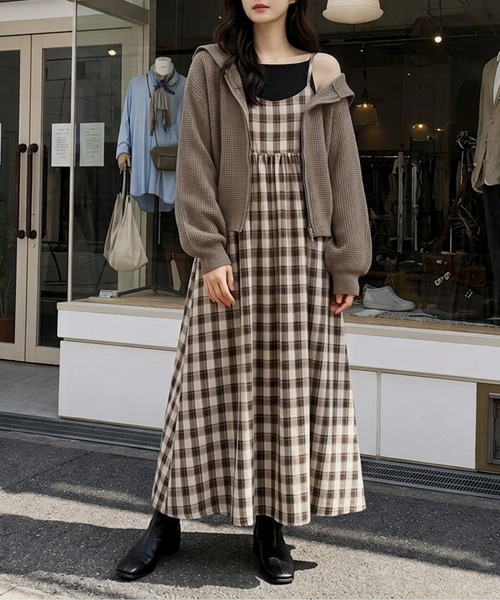 AMELY(エミリー)の「ダブルジップ ワッフル編み ニットパーカー/ショート丈/羽織り/(パーカー・レディース・ブラック/アイボリー/グレー/ブラウン・フリー)」の12枚目の写真