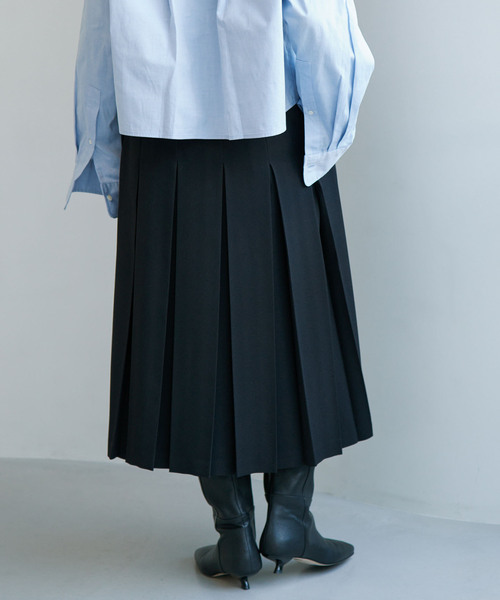 IENA(イエナ)の「ローベルトプリーツスカート(スカート・レディース・ブラック/チャコールグレー・36/38)」の21枚目の写真