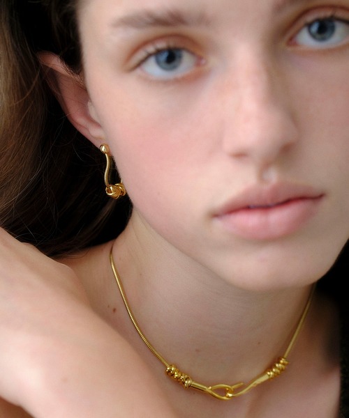LAPUIS（ラピュイ）の「[LAPUIS] Coil chain pierced earrings（ピアス（両耳用）・レディース・シルバー/マルチ/ゴールド・FREE）」の3枚目の写真