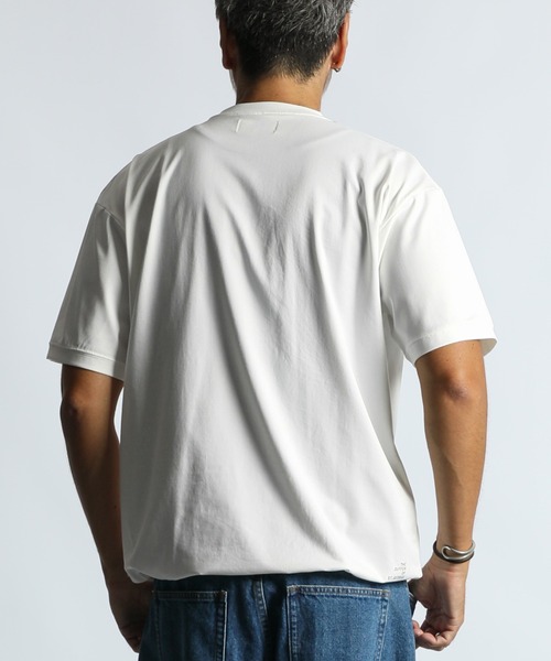 The DUFFER of ST.GEORGE(ザダファーオブセントジョージ)の「「AIR FLEX」CREW POCKET TEE:機能素材 「エアフレックス」ポケットTシャツ / ストレッチ / 軽量 / ナイロンプレーティング / ドローコード / 裾スピンドル(Tシャツ/カットソー・メンズ・ネイビー/ホワイト/ブルーグレー・X-LARGE/LARGE/MEDIUM/SMALL)」の11枚目の写真