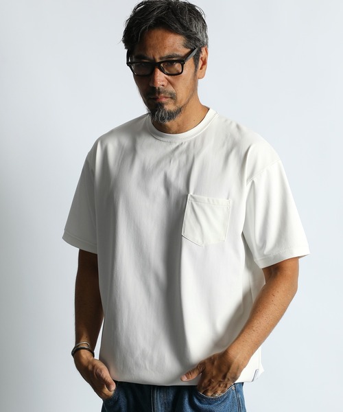 The DUFFER of ST.GEORGE(ザダファーオブセントジョージ)の「「AIR FLEX」CREW POCKET TEE:機能素材 「エアフレックス」ポケットTシャツ / ストレッチ / 軽量 / ナイロンプレーティング / ドローコード / 裾スピンドル(Tシャツ/カットソー・メンズ・ネイビー/ホワイト/ブルーグレー・X-LARGE/LARGE/MEDIUM/SMALL)」の4枚目の写真
