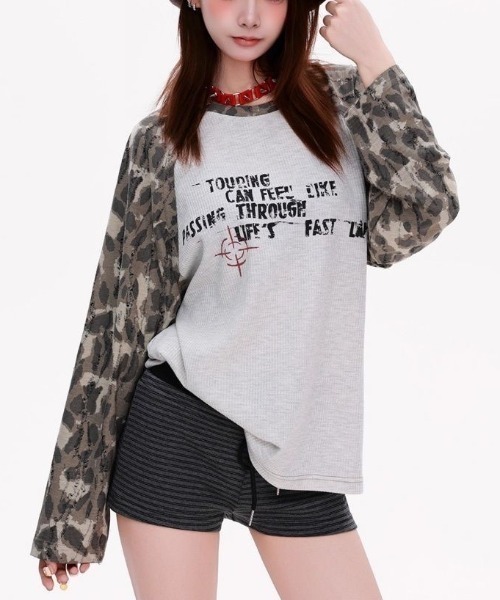 DEVICE(デバイス)の「【2026 AW】カモフラ 迷彩 フロントロゴ ラグラン ロンT(Tシャツ/カットソー・レディース・カモフラージュ・FREE)」の4枚目の写真