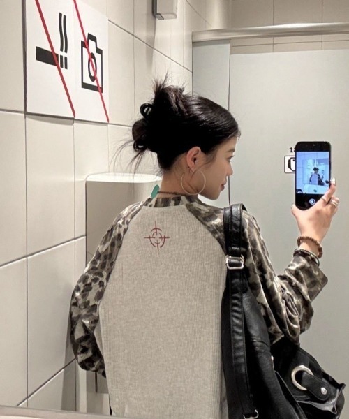 DEVICE(デバイス)の「【2026 AW】カモフラ 迷彩 フロントロゴ ラグラン ロンT(Tシャツ/カットソー・レディース・カモフラージュ・FREE)」の5枚目の写真