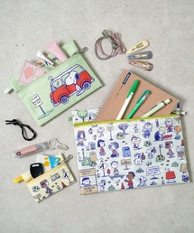 SNOOPY（スヌーピー）の「"09"≪PEANUTS≫3点セット 3サイズ 3連 フラットポーチ（ポーチ）」
