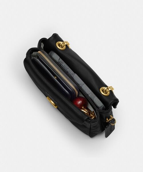 COACH(コーチ)の「タビー ショルダー バッグ 20・キルティング(ショルダーバッグ・レディース・ブラック系その他・ONE)」の7枚目の写真