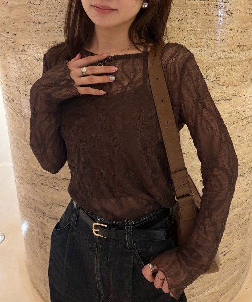 CORNERS(コーナーズ)の「レースクルーネックトップス(Tシャツ/カットソー・レディース・アイボリー/ブラック/ブラウン・M)」の6枚目の写真