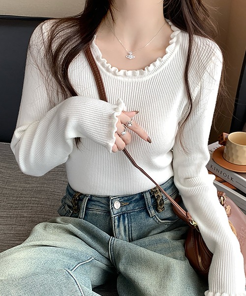Girly Doll(ガーリードール)の「フリルトリムクルーネックリブニット(ニット/セーター・レディース・ブラック/ベージュ/ホワイト/グレー/ブルー・FREE)」の1枚目の写真