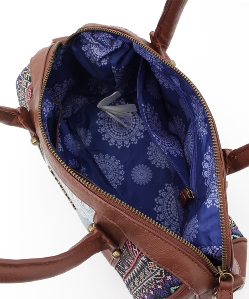Desigual（デシグアル）の「[Desigual/デシグアル]ボーリングバッグ（ショルダーバッグ・レディース・ブルー/ブラック・ONE SIZE）」の10枚目の写真