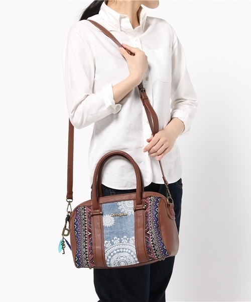 Desigual（デシグアル）の「[Desigual/デシグアル]ボーリングバッグ（ショルダーバッグ・レディース・ブルー/ブラック・ONE SIZE）」の13枚目の写真
