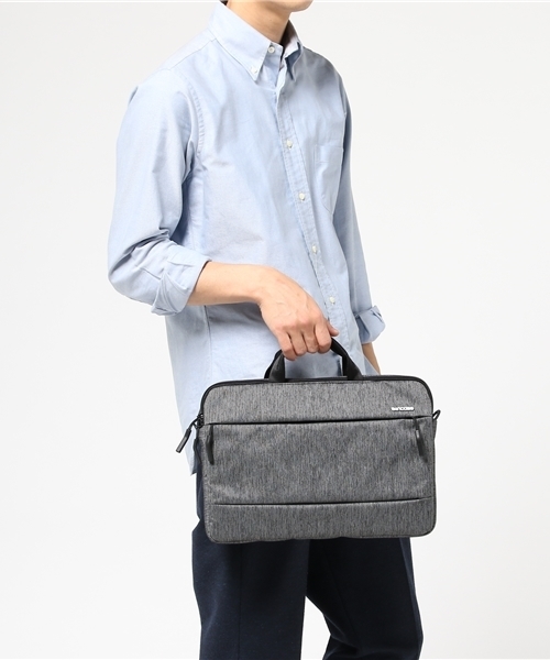 incase（インケース）の「CL60589 City Collection 13 Brief（ビジネスバッグ・メンズ・ブラック/グレー・ONE SIZE）」の11枚目の写真