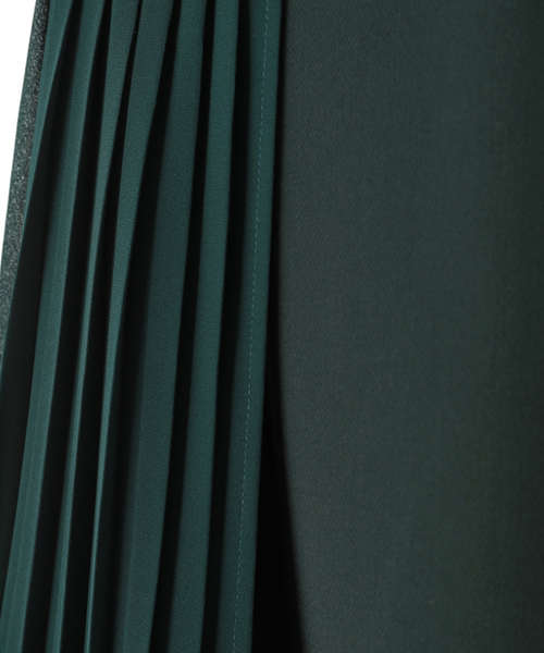 CLANE（クラネ）の「PLEATS LAYER SKIRT（スカート・レディース・ブラック/ベージュ/グリーン・0/1/2）」の7枚目の写真