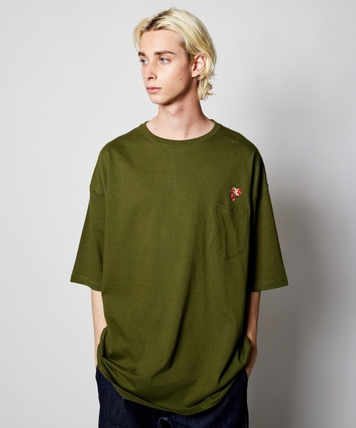 rehacer（レアセル）の「rehacer STAND : Flower Heart Big T-Shirt  / フラワーハートビッグ Tシャツ（Tシャツ/カットソー・メンズ・ブラック/ホワイト/オリーブ/グレー/ネイビー・MEDIUM/SMALL/LARGE/X-LARGE/140/150/100/110/120）」の22枚目の写真