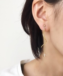 kodemari（コデマリ）の「kodemari/wave　star　イヤリング（イヤリング）」