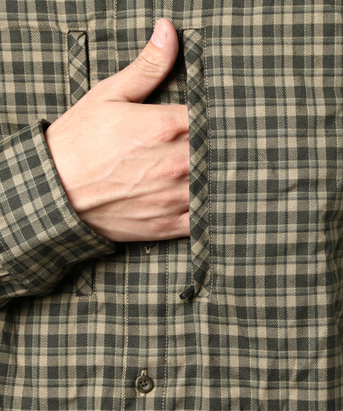 FJALL RAVEN （フェールラーベン）の「Lappland Flannel Shirt LS  (FJALLRAVEN/フェールラーベン)（シャツ/ブラウス・メンズ・レッド/オリーブ・SMALL/MEDIUM）」の8枚目の写真