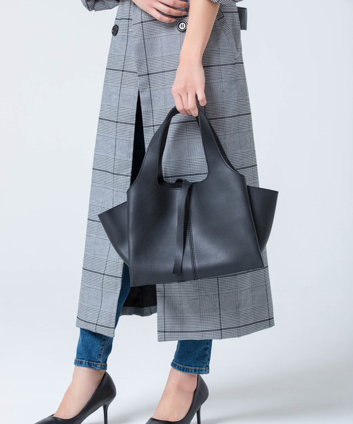 Edit Sheen(エディットシーン)の「フェイクレザースクエアバッグ(ハンドバッグ・レディース・グレー/ブラック/ピンク・FREE)」の2枚目の写真