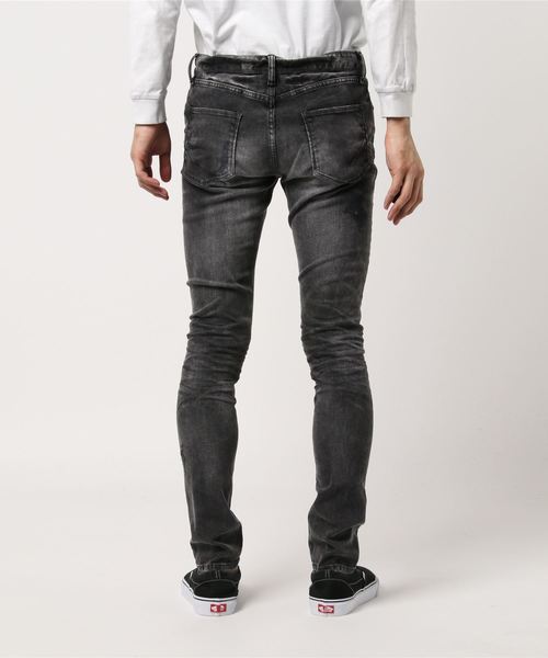 GOSTAR DE FUGA（ゴスタール ジフーガ）の「クラッシュ加工ストレッチスキニーデニムパンツ（デニムパンツ・メンズ・ライトグレー/ブラック・L/M/S）」の4枚目の写真