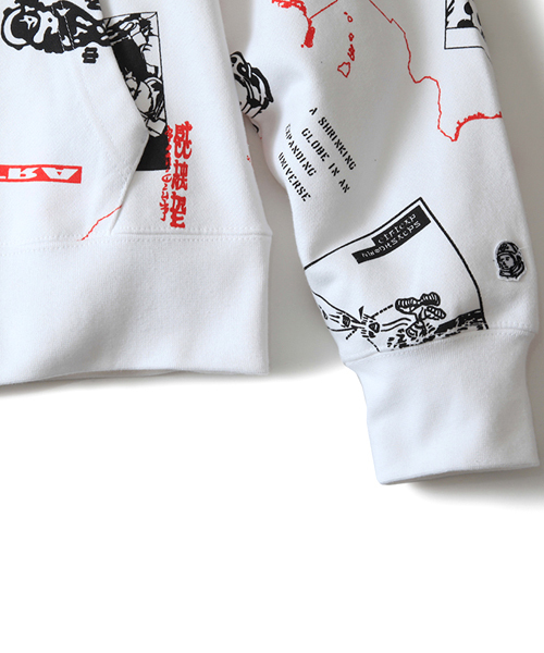 BILLIONAIRE BOYS CLUB(ビリオネア・ボーイズ・クラブ)の「BILLIONAIRE BOYS CLUB HEADLINE PRINT POPOVER HOODIE 18SPRINGE(パーカー・メンズ・ホワイト/インディゴブルー・LARGE/MEDIUM/SMALL/X-LARGE)」の3枚目の写真