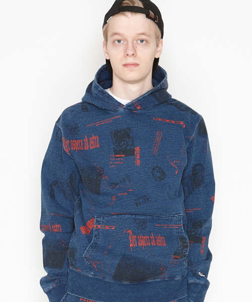 BILLIONAIRE BOYS CLUB(ビリオネア・ボーイズ・クラブ)の「BILLIONAIRE BOYS CLUB HEADLINE PRINT POPOVER HOODIE 18SPRINGE(パーカー・メンズ・ホワイト/インディゴブルー・LARGE/MEDIUM/SMALL/X-LARGE)」の5枚目の写真