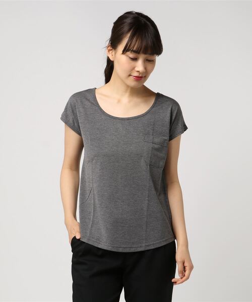 Social GIRL（ソーシャルガール）の「シンプルベーシックＵネックＴシャツ（Tシャツ/カットソー・レディース・ライトグレー/ホワイト/オリーブ/マジェンタ/ホワイト×ブラック/ベージュ/グレー系その他/ブラック/チャコールグレー/カーキ/レッド系その他/ブラック系その他/ホワイト系その他/ブラック×ホワイト/レッド/ホワイト系その他2/ホワイト系その他3/ブラック系その他2/ブラック系その他3/ネイビー/モカ/パープル/ピンク/イエロー/オレンジ・LL/M/S/L/3L）」の12枚目の写真