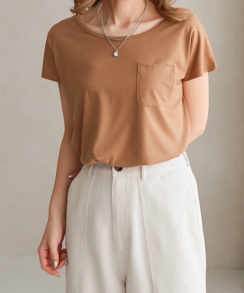 Social GIRL（ソーシャルガール）の「シンプルベーシックＵネックＴシャツ（Tシャツ/カットソー・レディース・ライトグレー/ホワイト/オリーブ/マジェンタ/ホワイト×ブラック/ベージュ/グレー系その他/ブラック/チャコールグレー/カーキ/レッド系その他/ブラック系その他/ホワイト系その他/ブラック×ホワイト/レッド/ホワイト系その他2/ホワイト系その他3/ブラック系その他2/ブラック系その他3/ネイビー/モカ/パープル/ピンク/イエロー/オレンジ・LL/M/S/L/3L）」の14枚目の写真