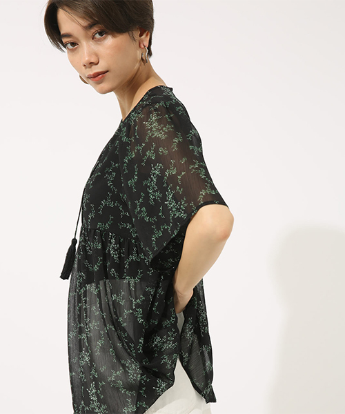 AZUL by moussy(アズールバイマウジー)の「リーフ柄楊柳スキッパーブラウス(シャツ/ブラウス・レディース・ホワイト系その他/ブラック系その他/イエロー系その他・SMALL/MEDIUM)」の19枚目の写真
