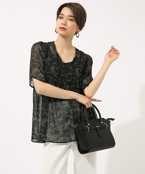 AZUL by moussy(アズールバイマウジー)の「リーフ柄楊柳スキッパーブラウス(シャツ/ブラウス・レディース・ホワイト系その他/ブラック系その他/イエロー系その他・SMALL/MEDIUM)」の18枚目の写真