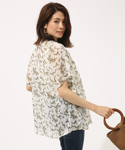 AZUL by moussy(アズールバイマウジー)の「リーフ柄楊柳スキッパーブラウス(シャツ/ブラウス・レディース・ホワイト系その他/ブラック系その他/イエロー系その他・SMALL/MEDIUM)」の10枚目の写真